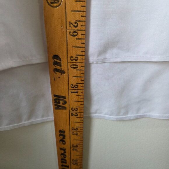 EUC CALVIN KLEIN WHITE WITH GOLD BUTTONS BUTTON DOWN SHIRT SIZE LARGE WOMEN - Picture 13 of 13